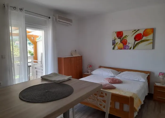 Pensión & Kaurloto 3*