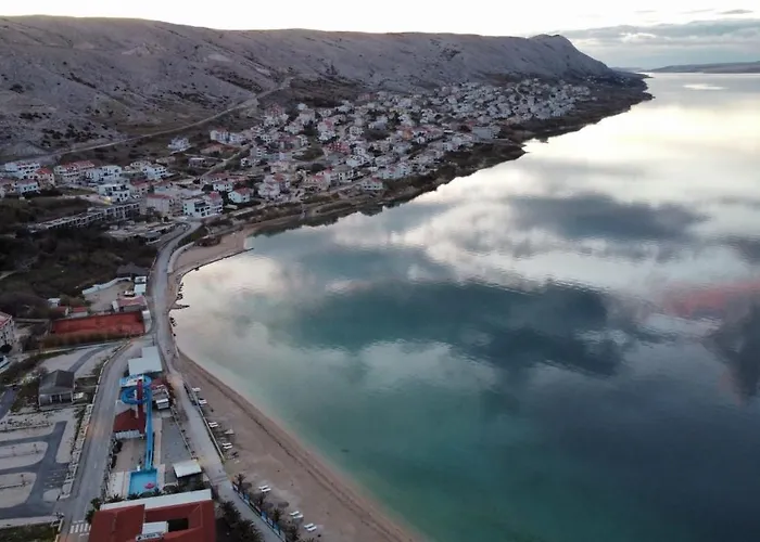 & Kaurloto Pag Town