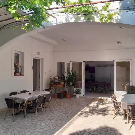 & Kaurloto 3* Pag Town