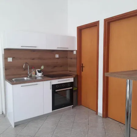 & Kaurloto Maison d'hôtes Pag Town