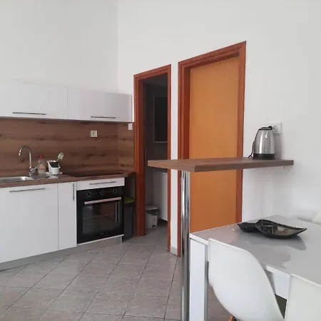 & Kaurloto Guest house