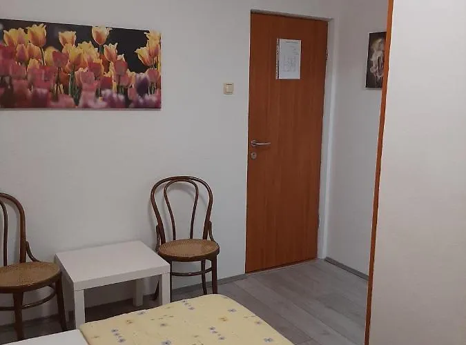 Guest house & Kaurloto Pag Town