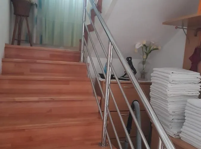 & Kaurloto Vendégház Pag Town