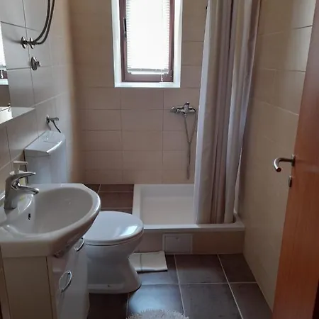 & Kaurloto Guest house