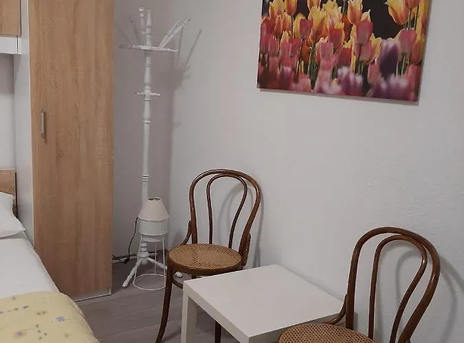 Rooms&apartments Kaurloto Gasthuis 3*