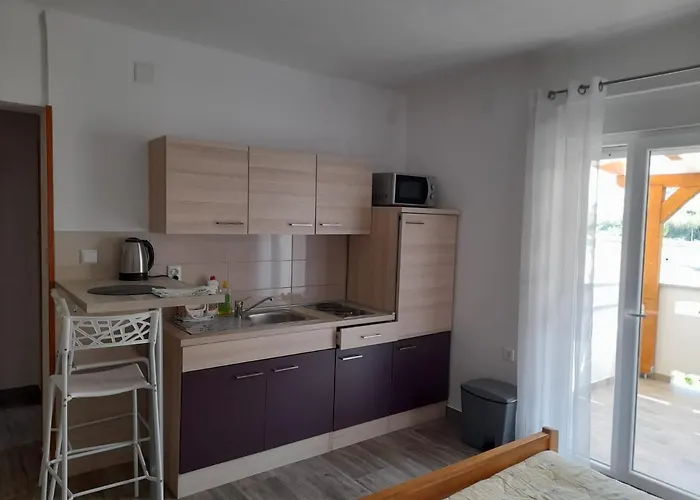 Rooms&apartments Kaurloto
