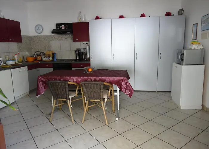 Gasthuis Rooms&apartments Kaurloto Pag Town